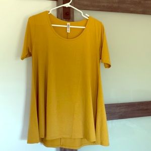 LuLaRoe Perfect tee size XS